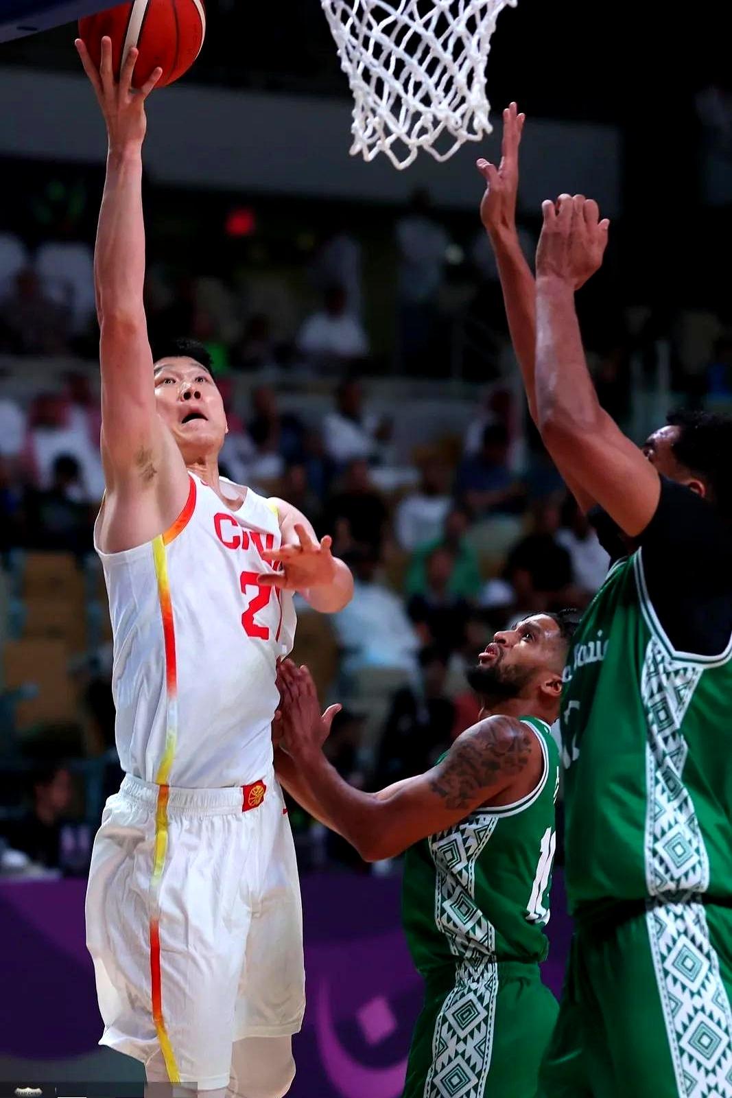 开元体育平台-纽约尼克斯围绕CBA常规赛篮板制胜里昂再遭质疑，现场解说直呼：皇家社会加时末段止住颓势的简单介绍